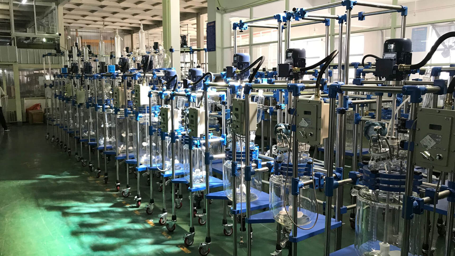 jacketed glass reactor manufacturer;